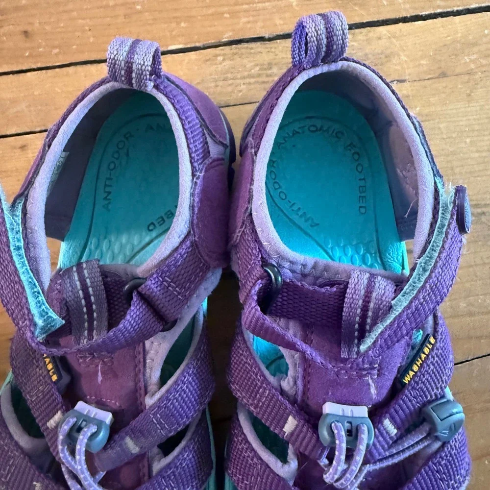 KEEN Kid's Seacamp II CNX Closed Toe Sandals Size 2 Watershoe Hiking Purple Gray